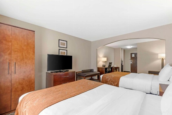 Comfort Suites Port Allen image 27