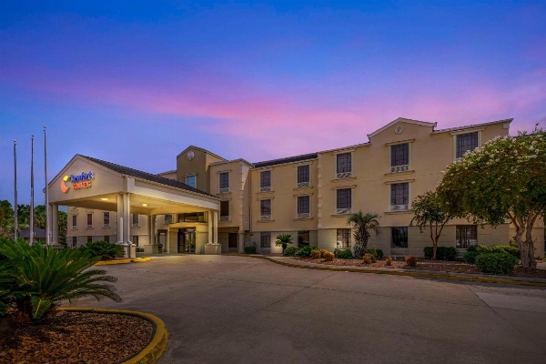 Comfort Suites Port Allen image 4